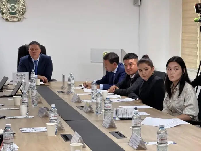 Обсуждение новых экологических требований для бизнеса в Алматы Астане