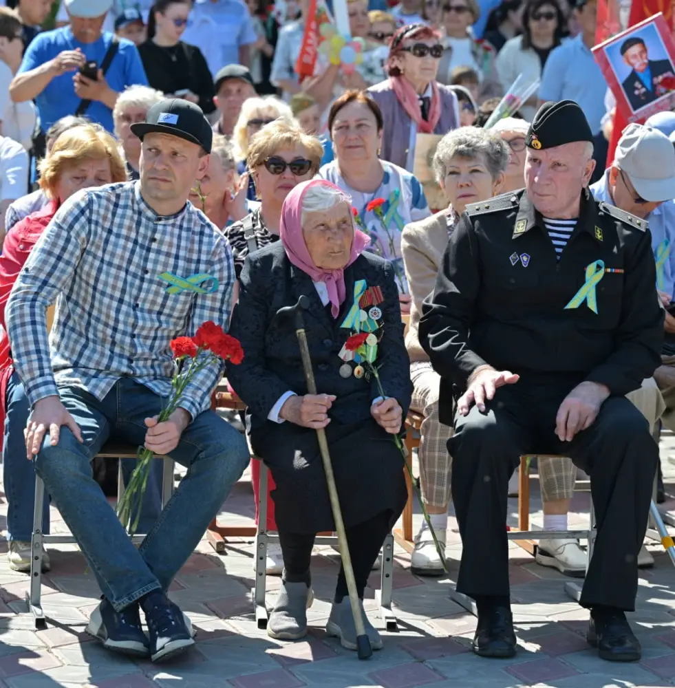 Павлодарцы почтили память павших в Великой Отечественной войне (4)
