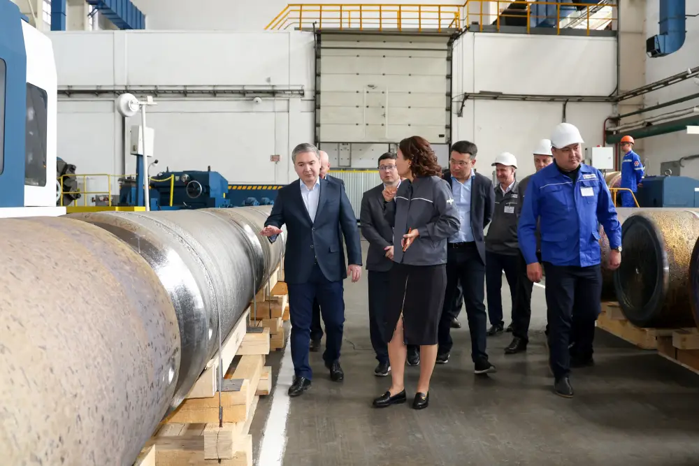 Промышленная безопасность и рост производства: Ерсайын Нагаспаев посетил предприятия ВКО (7)