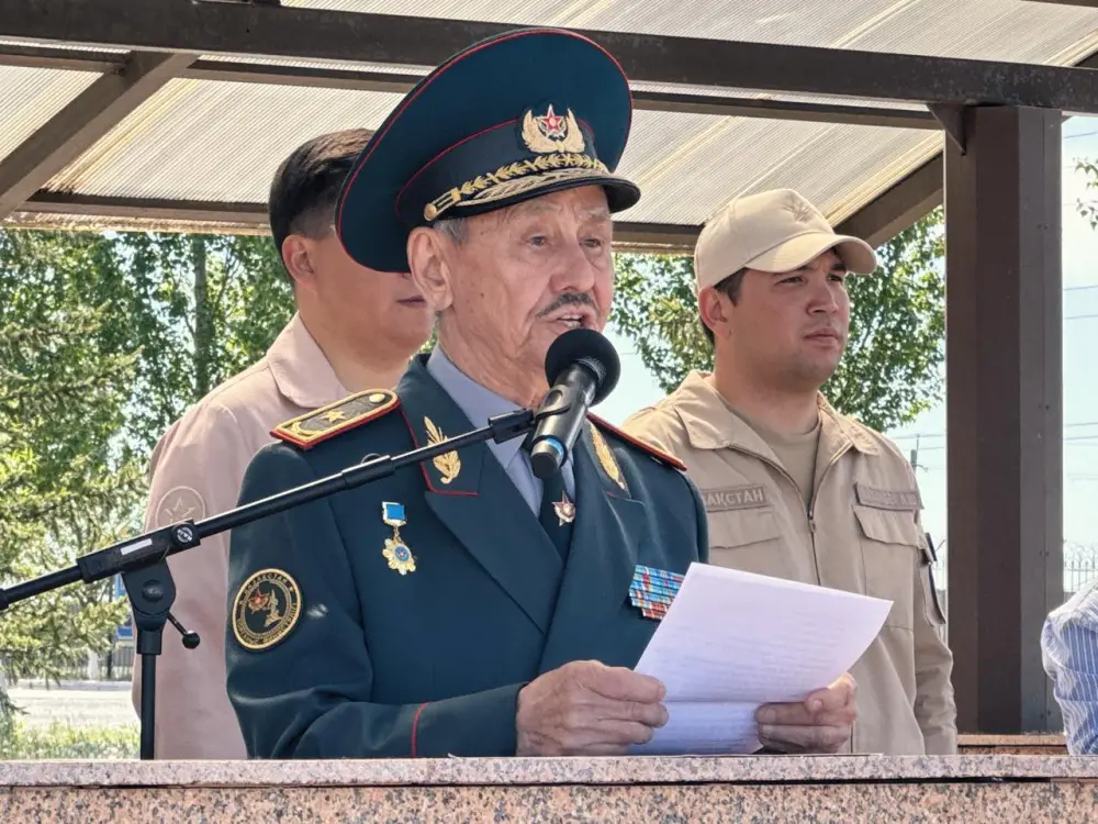 В Астане прошел военно-патриотический сбор молодежи «Айбын-2026» (8)