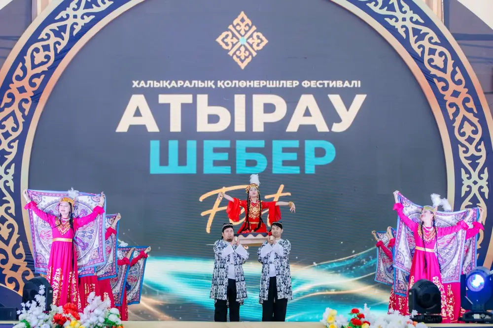 В первый день международного фестиваля ремесел «ШеберFEST-2026» собралось около 8 тысяч человек (3)