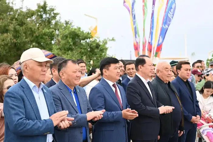 В Президентском парке состоялось праздничное мероприятие «БІРЛІК. ДОСТЫҚ. БЕРЕКЕ» (5)