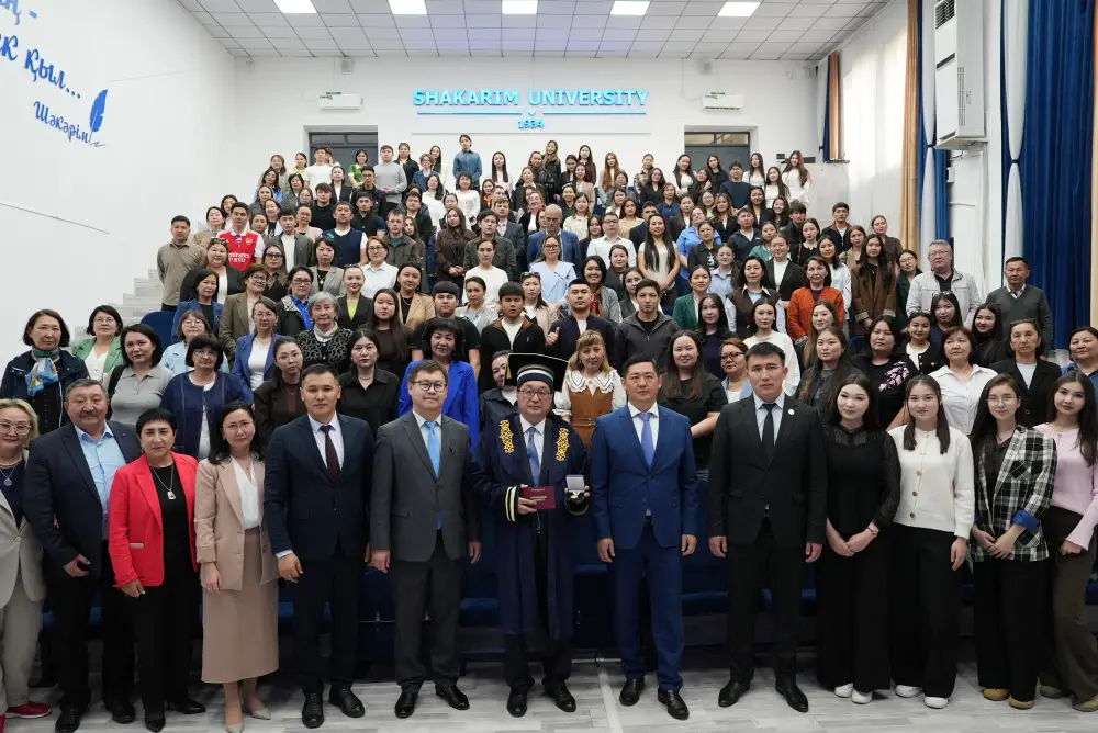 Судья Конституционного Суда выступил с лекцией в Shakarim University (8)