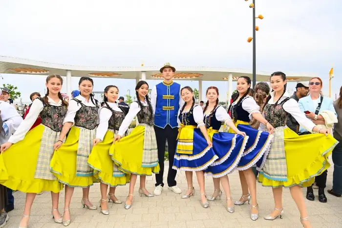 В Президентском парке состоялось праздничное мероприятие «БІРЛІК. ДОСТЫҚ. БЕРЕКЕ» (10)