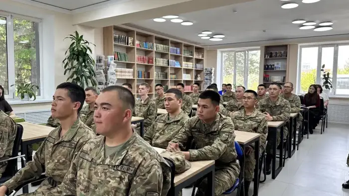 «Великий подвиг бессмертен»: в Астане прошло патриотическое мероприятие (2)