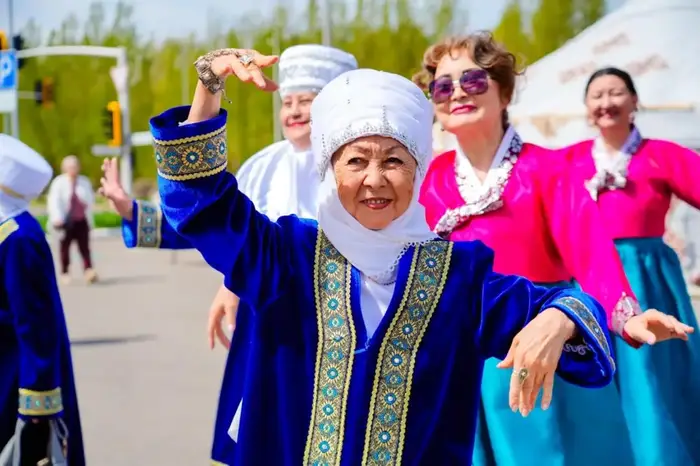 Фестиваль национальной культуры и кухни провели в День единства в Астане (7)