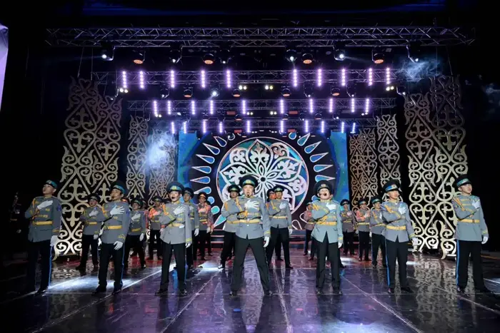 В Семее состоялось торжественное мероприятие, посвященное Дню защитника Отечества и Дню Победы (7)