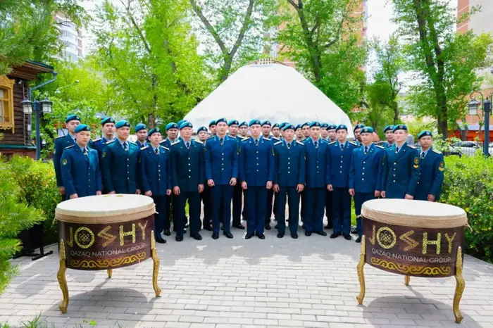 Знакомство курсантов с редкими музыкальными инструментами: влияние на военное искусство и культурное наследие Астане