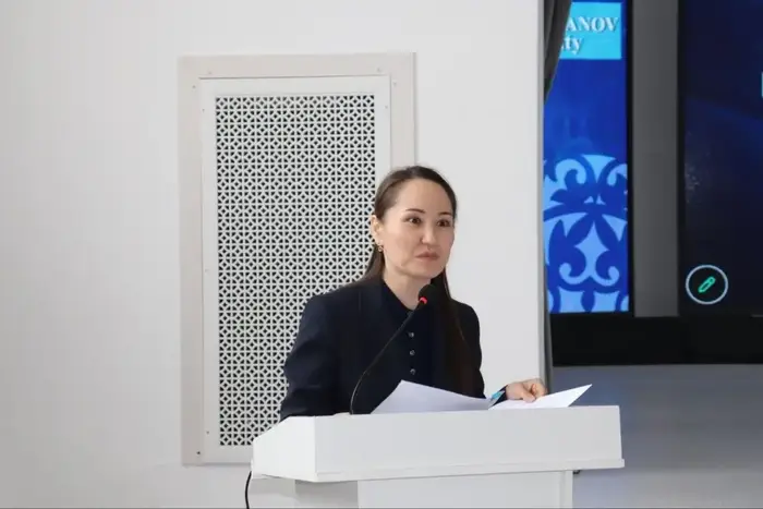 Руководитель правозащитного центра выступила перед студентами Кокшетауского университета имени Ш. Уалиханова (3)