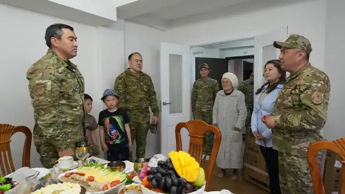 В Акколе улучшают условия для семей военнослужащих МЧС (3)