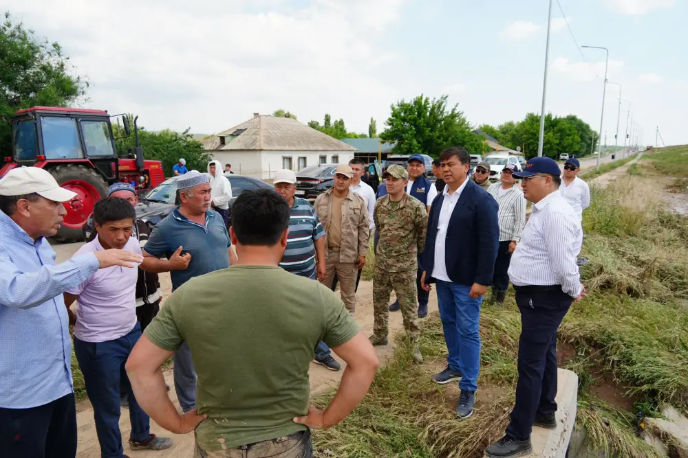 В ТУРКЕСТАНСКОЙ ОБЛАСТИ СИТУАЦИЯ ПОСЛЕ ПРОЛИВНЫХ ДОЖДЕЙ НАХОДИТСЯ НА КОНТРОЛЕ (2)
