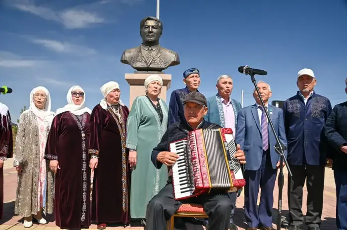 В Тайтобе прошла торжественная церемония в честь памяти Рахимжана Кошкарбаева, объединяющая поколения Астане