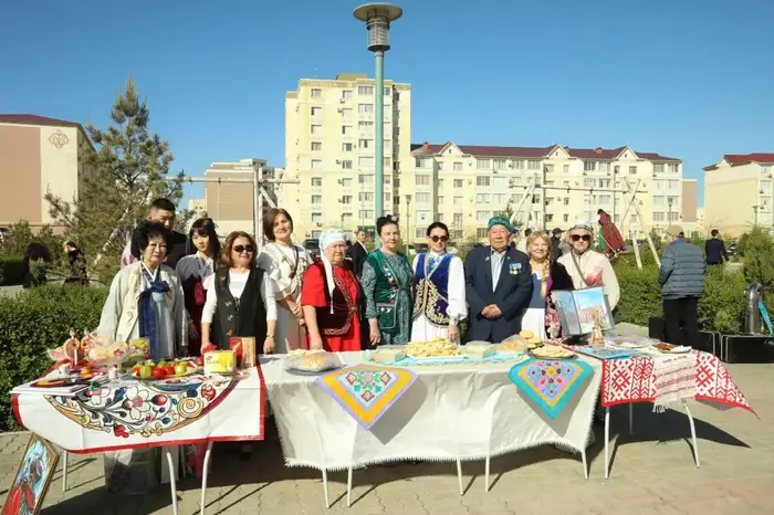 В Мангистау широко отметили День единства народа Казахстана (7)