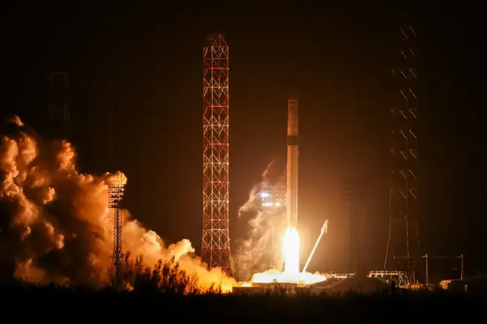 Первый испытательный пуск ракеты-носителя 'Союз-5/Сункар' с комплекса 'Байтерек' подтвердил готовность новой пусковой инфраструктуры Казахстана Астане