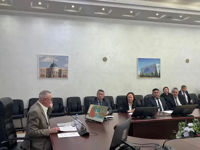 Обсуждение изменений в Конституции Казахстана: правовая грамотность и защита прав граждан Астане