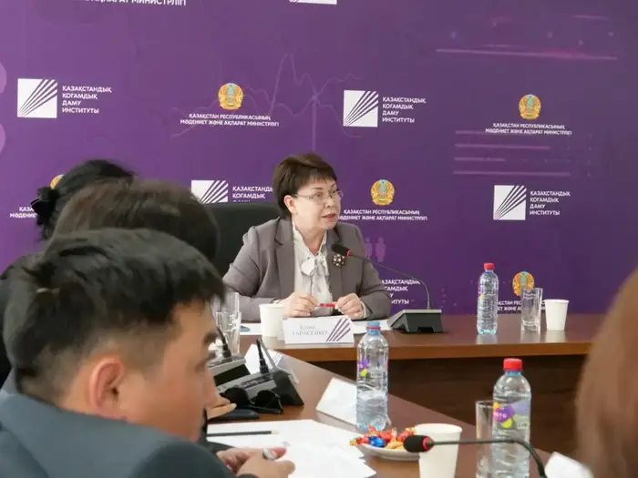 Национальная комиссия и партии Казахстана обсудили вопросы расширения участия женщин в политике (2)