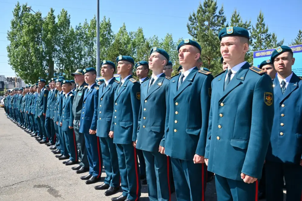 Казахстанские военнослужащие почтили память Сагадата Нурмагамбетова (5)
