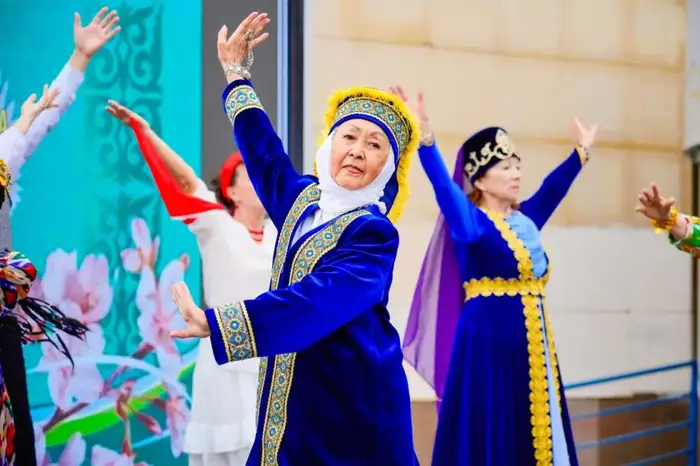 Праздник единства провели на столичном Арбате (7)