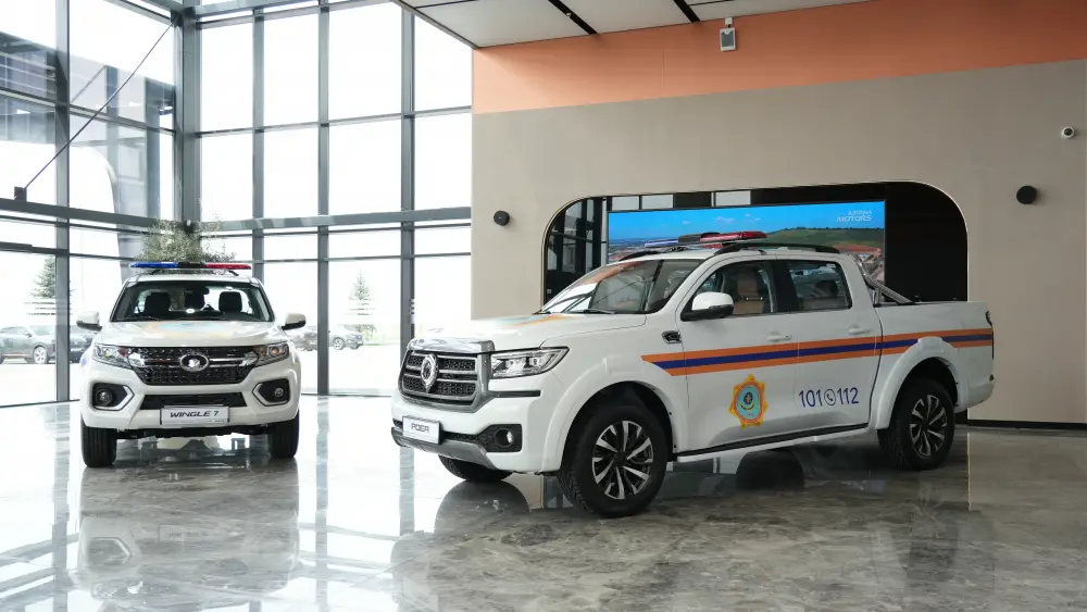 Глава МЧС ознакомился с производством автомобилей и спецтехники на предприятиях Astana Motors (7)
