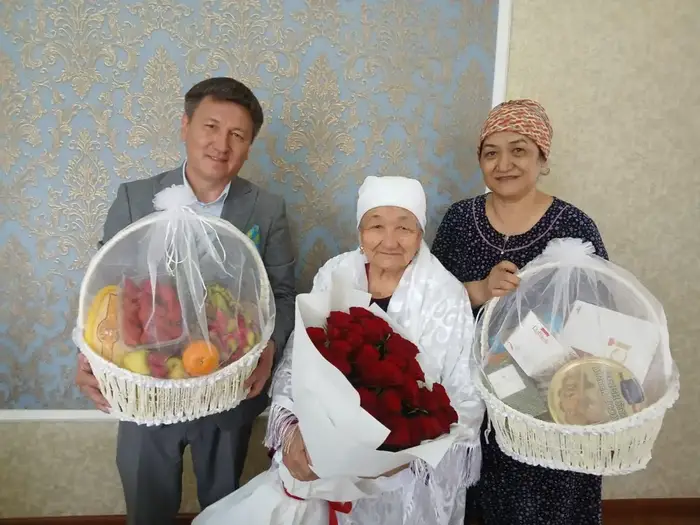Ветеранов войны и тружеников тыла поздравили в Жамбылской области (6)