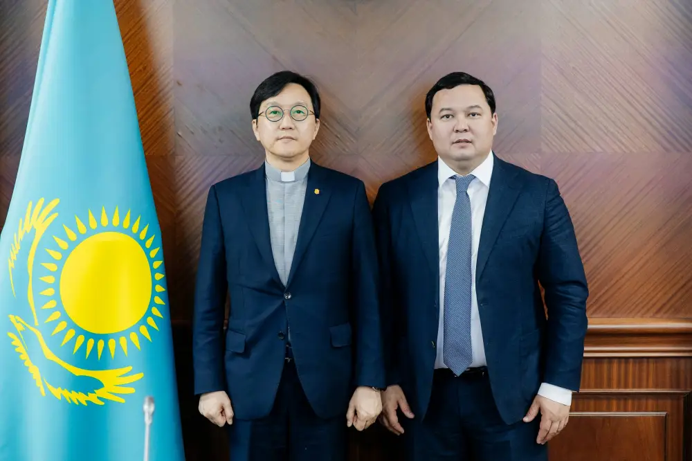 Атырау и корейская клиника подписали меморандум о сотрудничестве в области медицины Астане