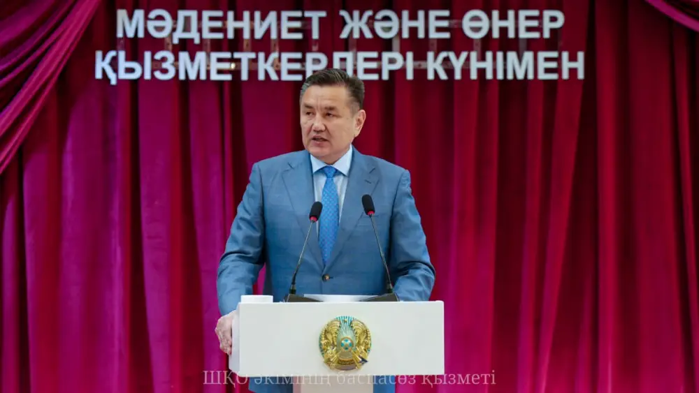 В ВКО отметили День работников культуры и искусства (2)
