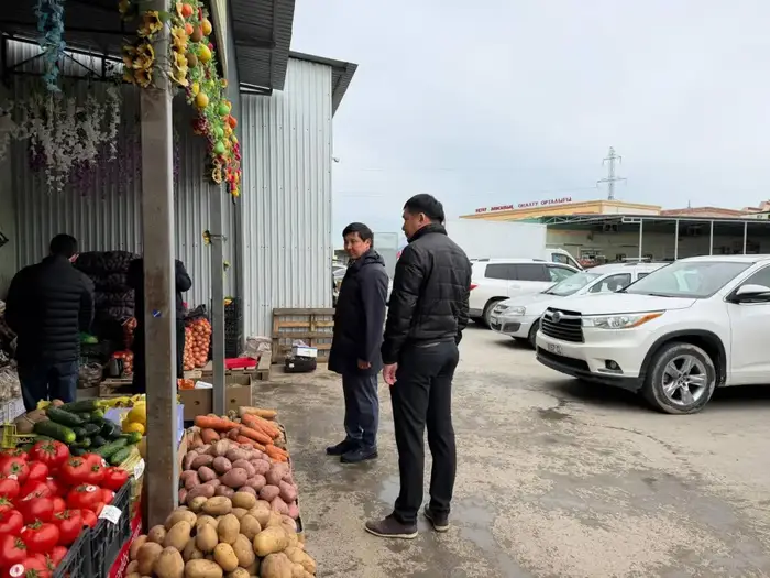 Вице-министр торговли лично проинспектировал оптовые рынки Актау (4)