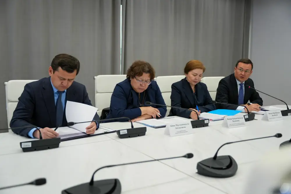 Министр юстиции Республики Казахстан Ерлан Сарсембаев провёл приём граждан (2)