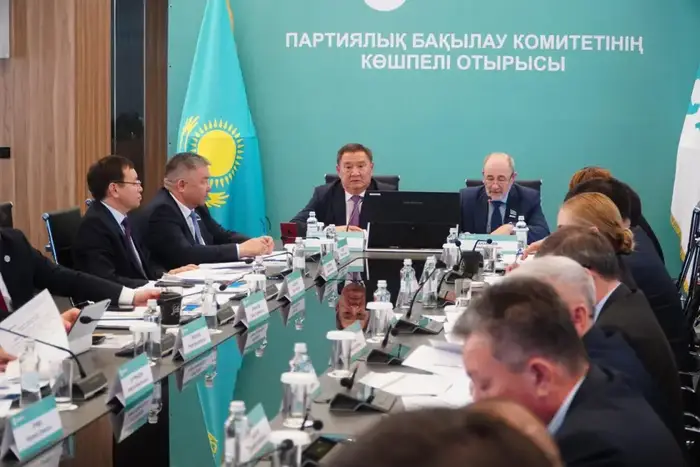 Комитет партийного контроля партии «AMANAT» высоко оценил изменения в Акмолинской области (9)