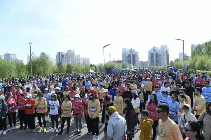 Charity Samruk Marathon: тысячи людей приняли участие в масштабном благотворительном мероприятии в Астане (9)