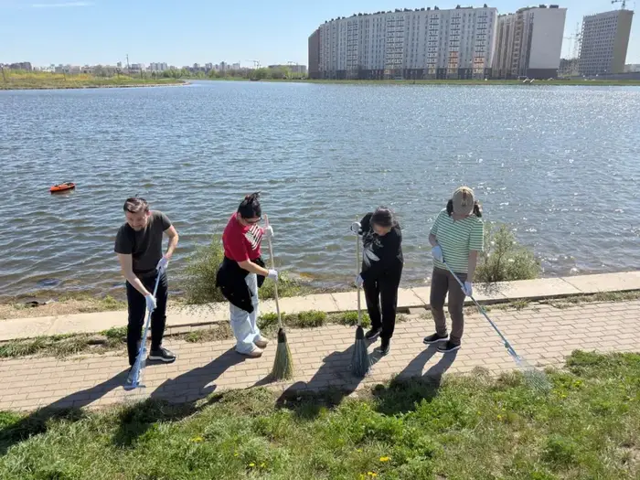 Очистка водоемов и набережных: в столице проходит экоакция «Мөлдір бұлақ» (9)