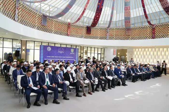 В ТУРКЕСТАНЕ ПРОШЛА РЕСПУБЛИКАНСКАЯ НАУЧНО-ПРАКТИЧЕСКАЯ КОНФЕРЕНЦИЯ «ХОДЖА АХМЕТ ЯСАВИ И ЕГО ДУХОВНОЕ НАСЛЕДИЕ» (2)