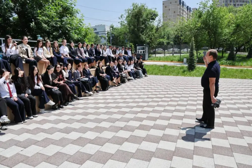 Алматинская академия МВД провела республиканские конкурсы "Жас IT-дарын" и "Жас із кесуші" на Кубок Министра МВД (4)