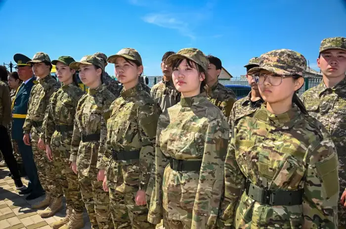 В Акмолинской области почтили память Халық қаһарманы Рахимжана Кошкарбаева (6)