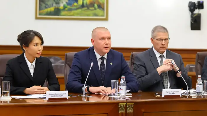 Олжас Бектенов провел встречу с мировыми производителями сельхозтехники: подписаны новые соглашения о локализации производств в Казахстане (3)