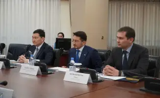 Обсуждение внедрения ИИ в госуправление Казахстана с участием Dalil Information Technology