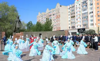 Сообщество Актобе объединяется в день Победы для почтения памяти героев