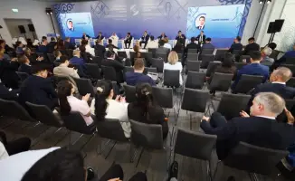 На V Евразийском экономическом форуме министр торговли Казахстана объявил о шестикратном увеличении объемов перевозок по Транскаспийскому международному транспортному маршруту за последние пять лет.