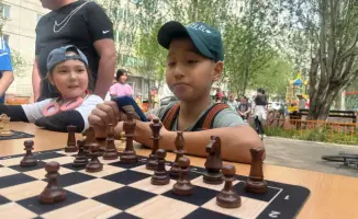 Шахматный турнир в Астане укрепляет дружеские связи и развивает умственные способности участников