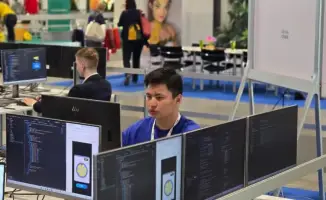 Молодой веб-мастер из столицы: Мухамеджан Агыбай покоряет вершины WorldSkills Shanghai 2026