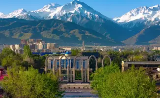 Ночной велопробег Almaty Glow Ride 2026 в Алматы старт в 22:00