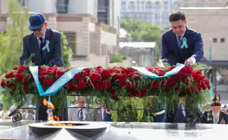 ДЕНЬ ПОБЕДЫ В ШЫМКЕНТЕ: МАРШ ВЕТЕРАНОВ И ЦЕРЕМОНИЯ У ВЕЧНОГО ОГНЯ