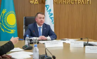 Ерлан Сарсембаев провёл приём граждан, обсуждая вопросы нотариальной палаты и судебных исполнителей