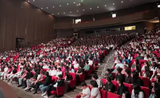 Этап 1/4 финала Национальной лиги «Жайдарман» в Туркестане: демонстрация молодежного творчества и актерского мастерства