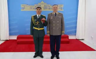 В Астане министр обороны вручил ключи от квартир 15 семьям военнослужащих