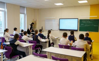 Касым-Жомарт Токаев подписал указ 'О мерах по внедрению искусственного интеллекта в систему среднего образования', что стало значительным шагом в модернизации образовательной системы Казахстана. Этот указ направлен на интеграцию технологий ИИ в учебный пр