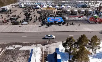 Празднование Наурыза: демонстрация беспилотного автомобиля в Астане как шаг к популяризации технологий