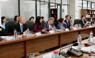 Обсуждение расширения участия женщин в политике Казахстана: новые механизмы и возможные последствия для власти