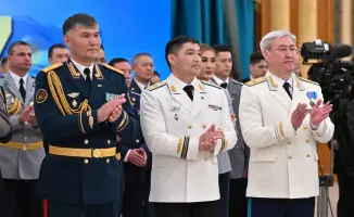 Сотрудники МЧС Казахстана отмечены государственными наградами на церемонии в Акорде