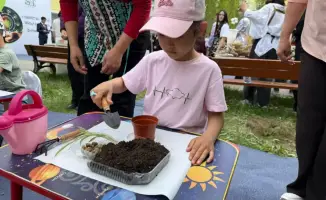 В Астане стартовал фестиваль-выставка экологических инициатив и профориентации молодежи